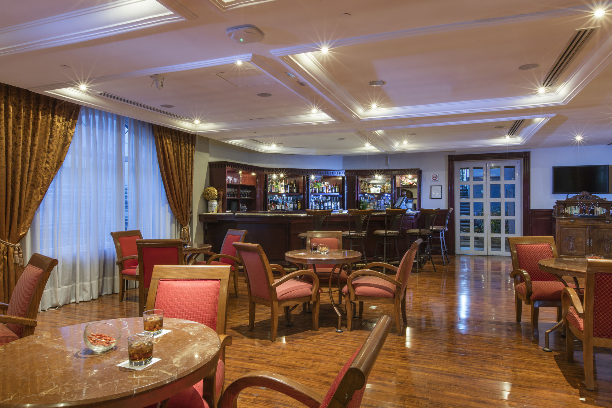 玛丽亚·巴巴拉克里斯托卫星酒店 Tlalnepantla  外观 照片 The bar at the 19th floor
